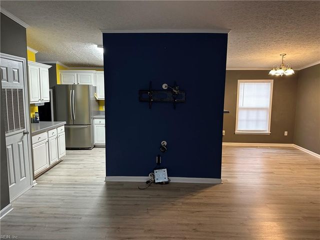 125 Longhorn DR, Moyock, NC 27958