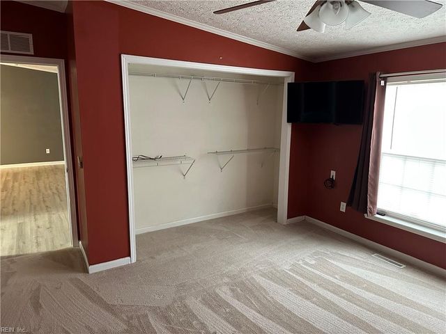 125 Longhorn DR, Moyock, NC 27958