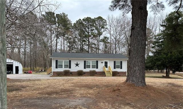 125 Longhorn DR, Moyock, NC 27958