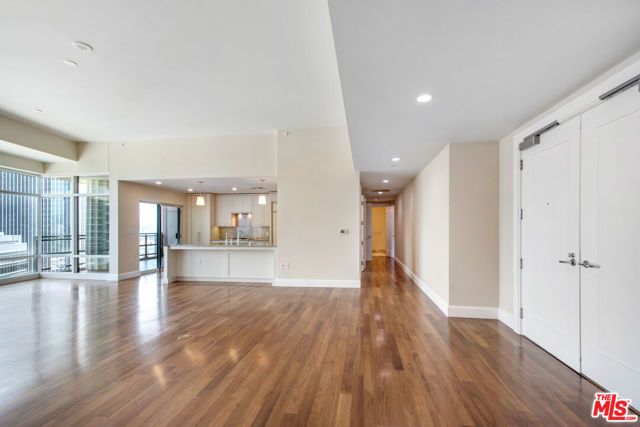 1 W Century Drive 19D, Los Angeles, CA 90067