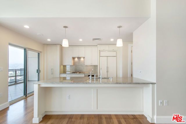 1 W Century Drive 19D, Los Angeles, CA 90067
