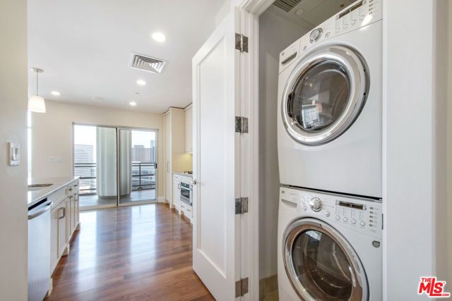 1 W Century Drive 19D, Los Angeles, CA 90067