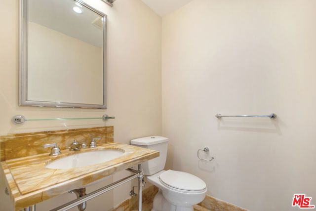 1 W Century Drive 19D, Los Angeles, CA 90067