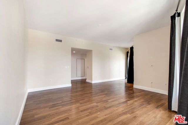 1 W Century Drive 19D, Los Angeles, CA 90067