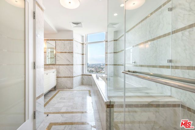 1 W Century Drive 19D, Los Angeles, CA 90067