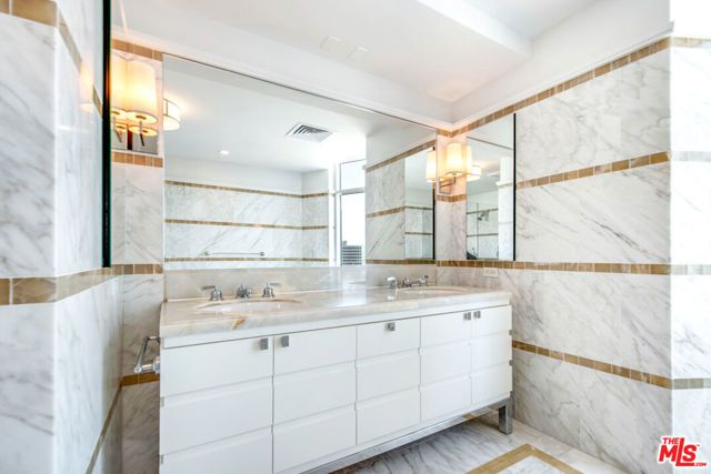 1 W Century Drive 19D, Los Angeles, CA 90067