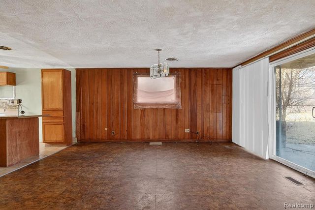 18444 Cornell Road, Southfield, MI 48075