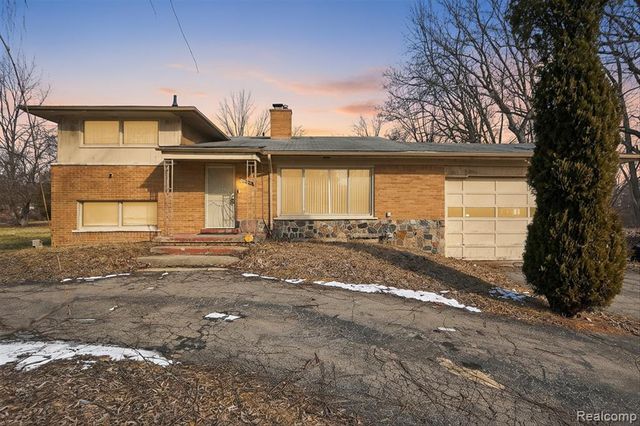 18444 Cornell Road, Southfield, MI 48075