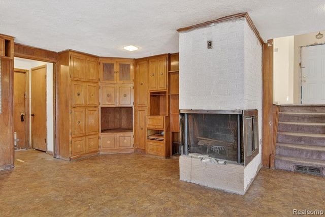 18444 Cornell Road, Southfield, MI 48075