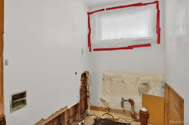 18444 Cornell Road, Southfield, MI 48075