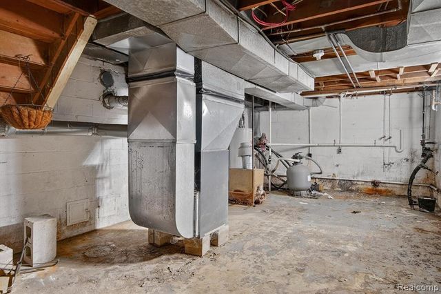 18444 Cornell Road, Southfield, MI 48075