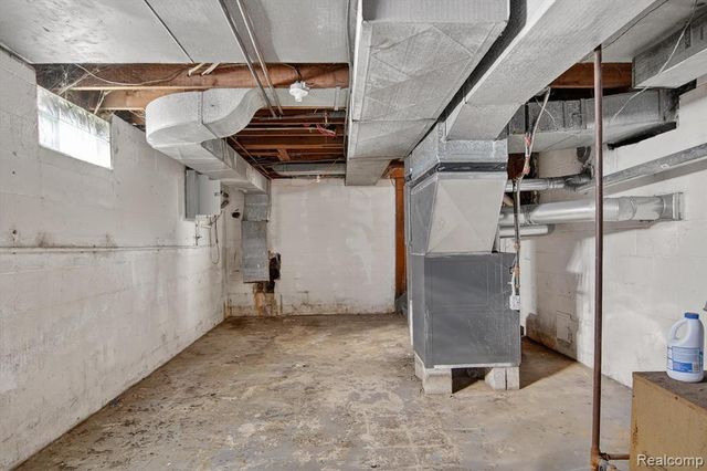 18444 Cornell Road, Southfield, MI 48075