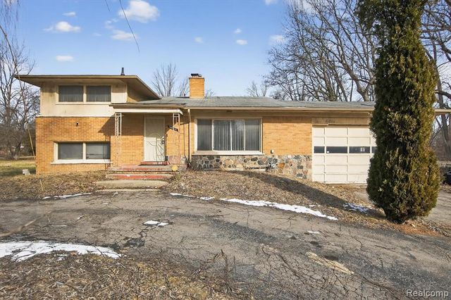 18444 Cornell Road, Southfield, MI 48075