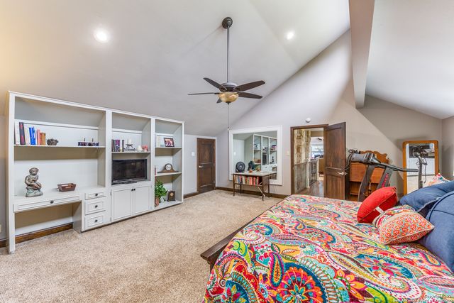 212 Sagecrest, San Antonio, TX 78232