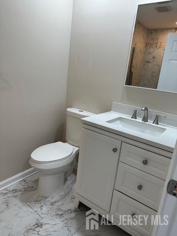 1 John Adams Court B, Monroe, NJ 08831