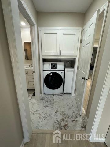 1 John Adams Court B, Monroe, NJ 08831