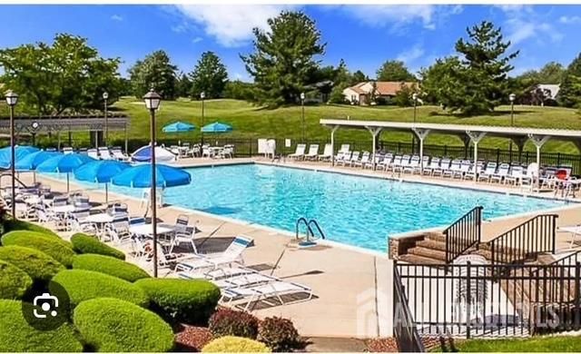 1 John Adams Court B, Monroe, NJ 08831
