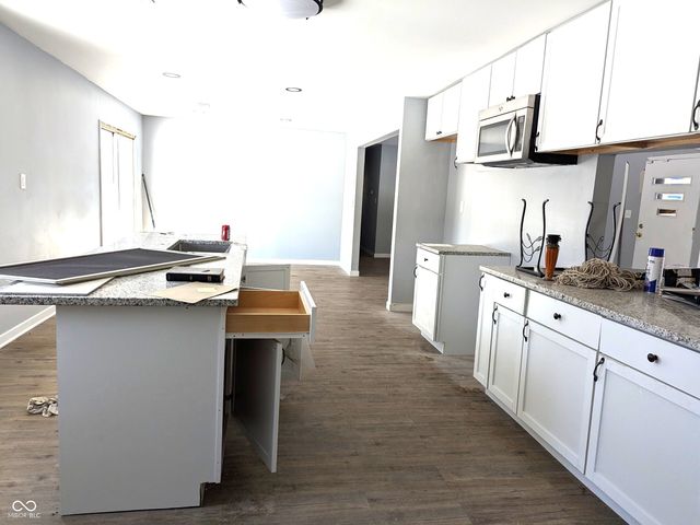 401 W Edwards Avenue, Indianapolis, IN 46217