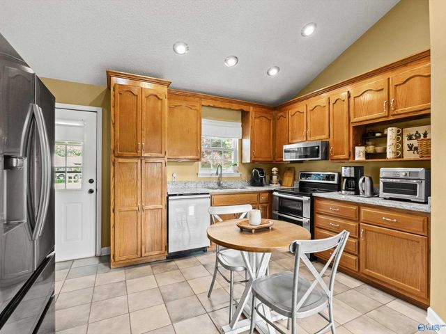 20319 Myers Road, Athens, AL 35614
