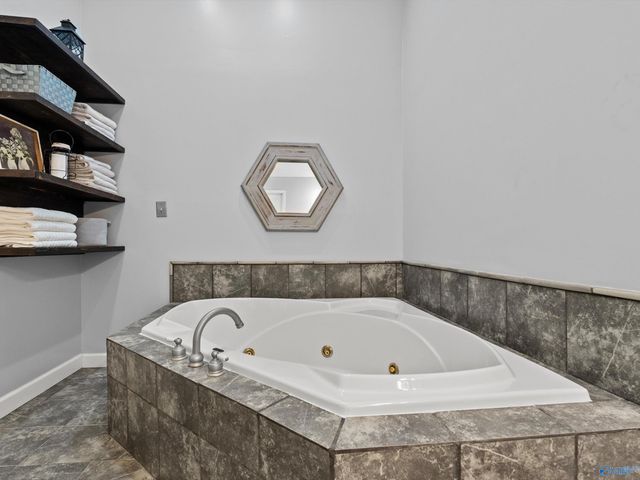 20319 Myers Road, Athens, AL 35614