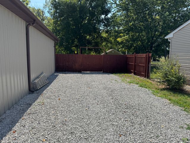 523 E Noble Street, Lebanon, IN 46052