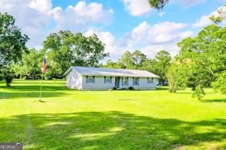 2142 Ben Couch Road, Blackshear, GA 31516