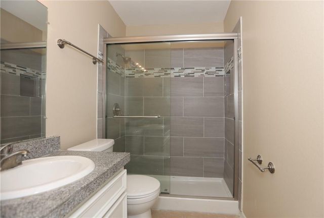 400 W 35th ST 202, Austin, TX 78705