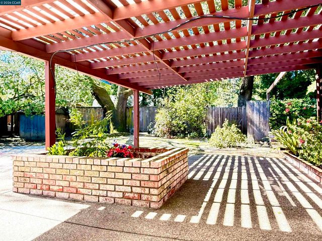 105 Camille Court, Alamo, CA 94507