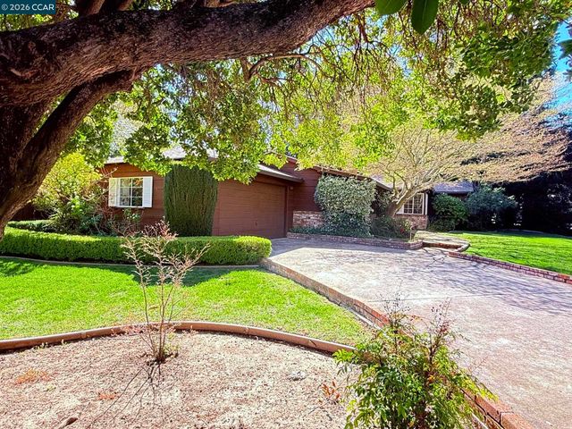 105 Camille Court, Alamo, CA 94507