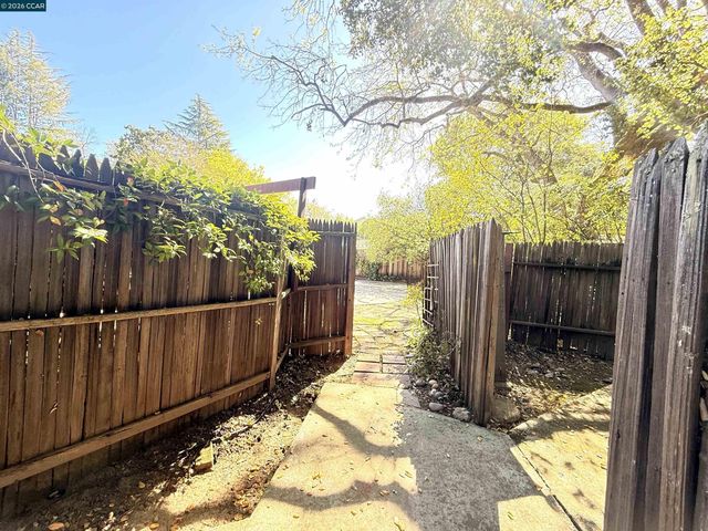 105 Camille Court, Alamo, CA 94507