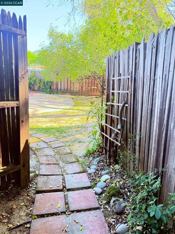 105 Camille Court, Alamo, CA 94507