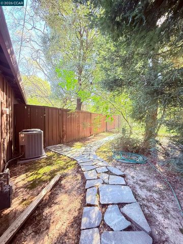 105 Camille Court, Alamo, CA 94507