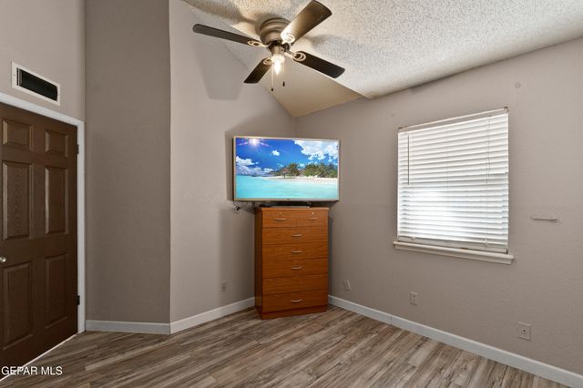 1749 ALAN SHEPARD Lane, El Paso, TX 79936