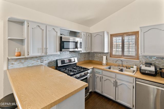 1749 ALAN SHEPARD Lane, El Paso, TX 79936
