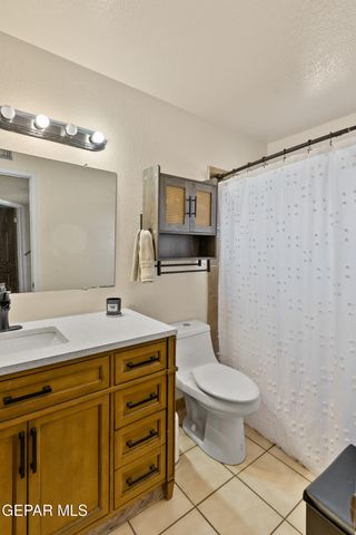 1749 ALAN SHEPARD Lane, El Paso, TX 79936