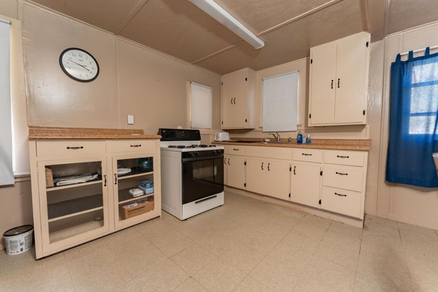 43875 Pine Flat Drive, California Hot Springs, CA 93207