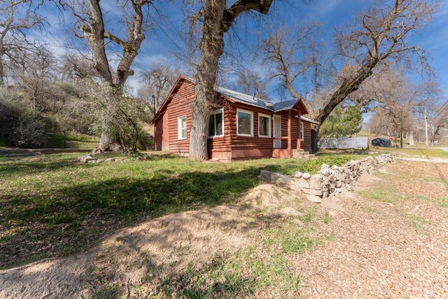 43875 Pine Flat Drive, California Hot Springs, CA 93207