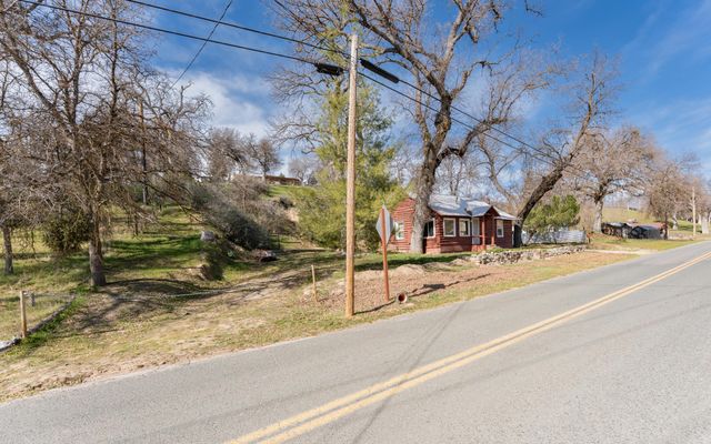 43875 Pine Flat Drive, California Hot Springs, CA 93207