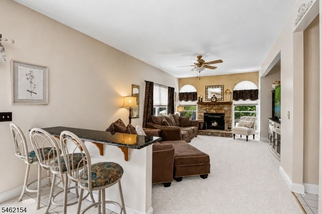 33 Hughey Ln, Hillsborough Twp., NJ 08844