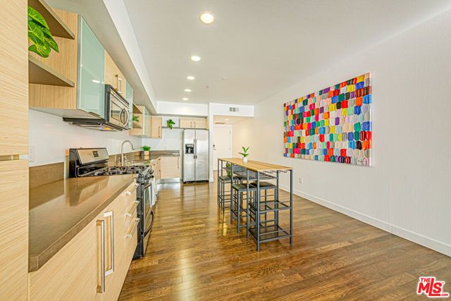 1234 Wilshire Boulevard 321, Los Angeles, CA 90017