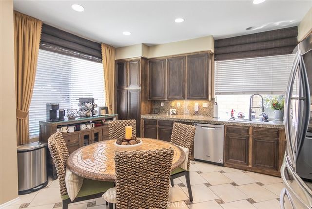 28318 Santa Catarina, Saugus, CA 91350