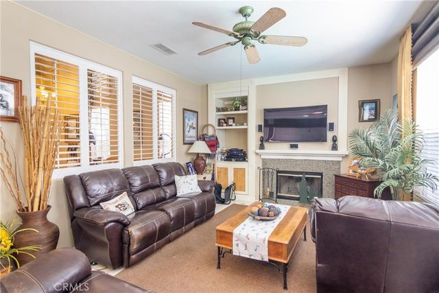 28318 Santa Catarina, Saugus, CA 91350