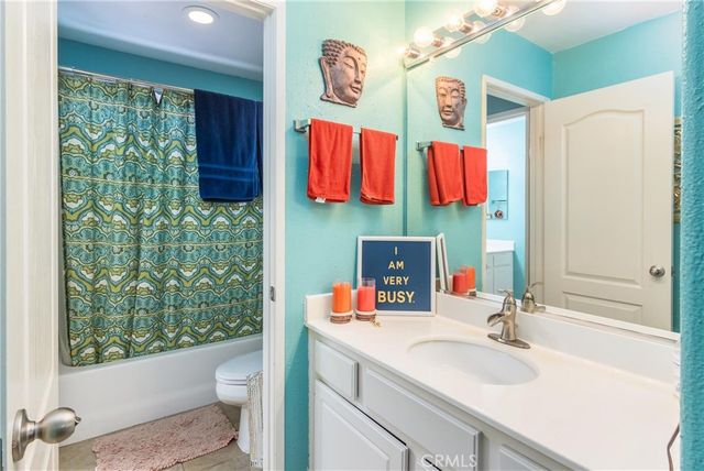 28318 Santa Catarina, Saugus, CA 91350