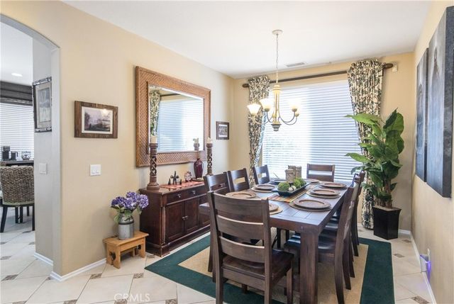 28318 Santa Catarina, Saugus, CA 91350