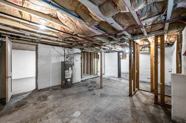 83 Rolf Ave, Chicopee, MA 01020