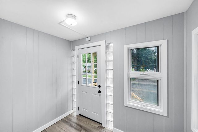 83 Rolf Ave, Chicopee, MA 01020