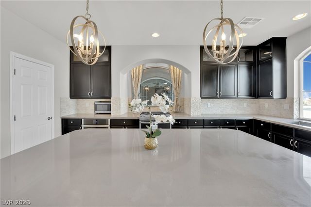 9770 Hawk Crest Street, Las Vegas, NV 89141