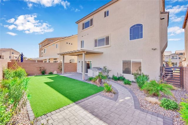 9770 Hawk Crest Street, Las Vegas, NV 89141