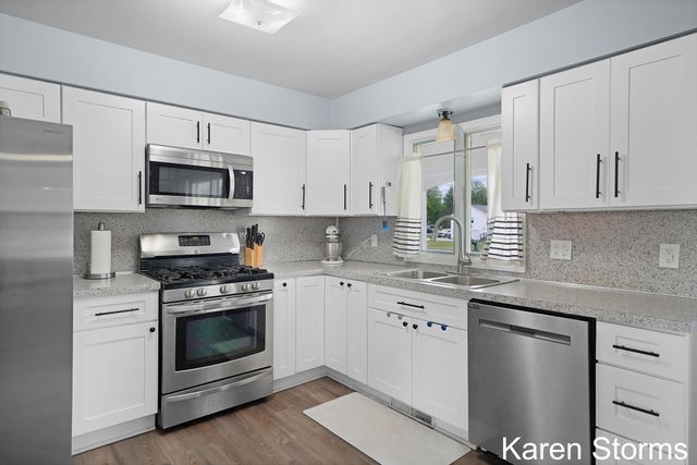3543 N 144th Avenue, Holland, MI 49424