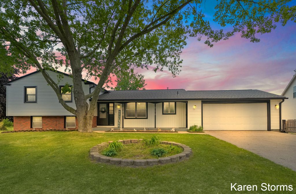 3543 N 144th Avenue, Holland, MI 49424